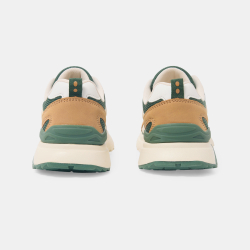 حذاء رياضي للجري باللون...